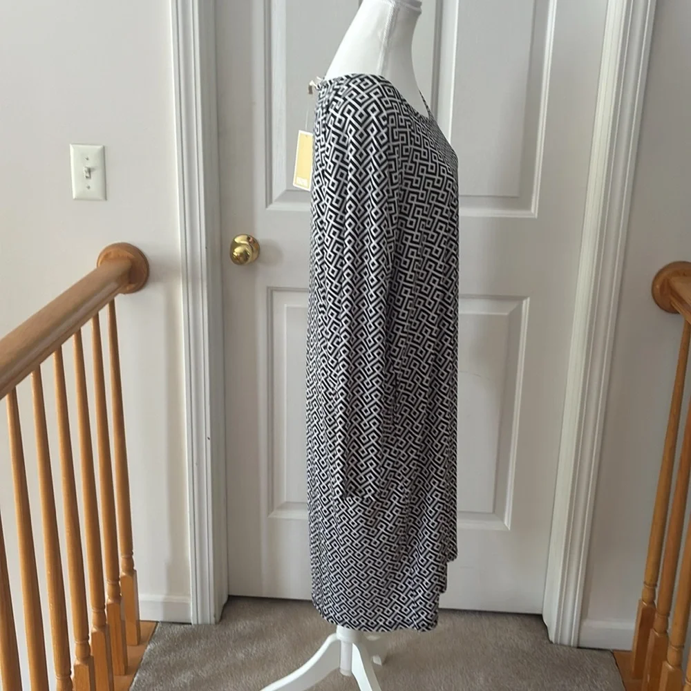 07:07  Michael Kors Geometric Print Dress
